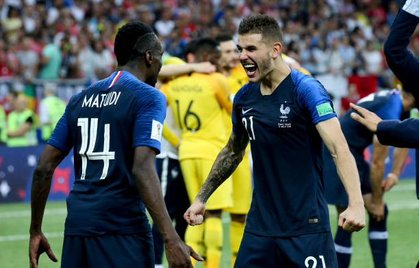 征服足坛 征服足坛